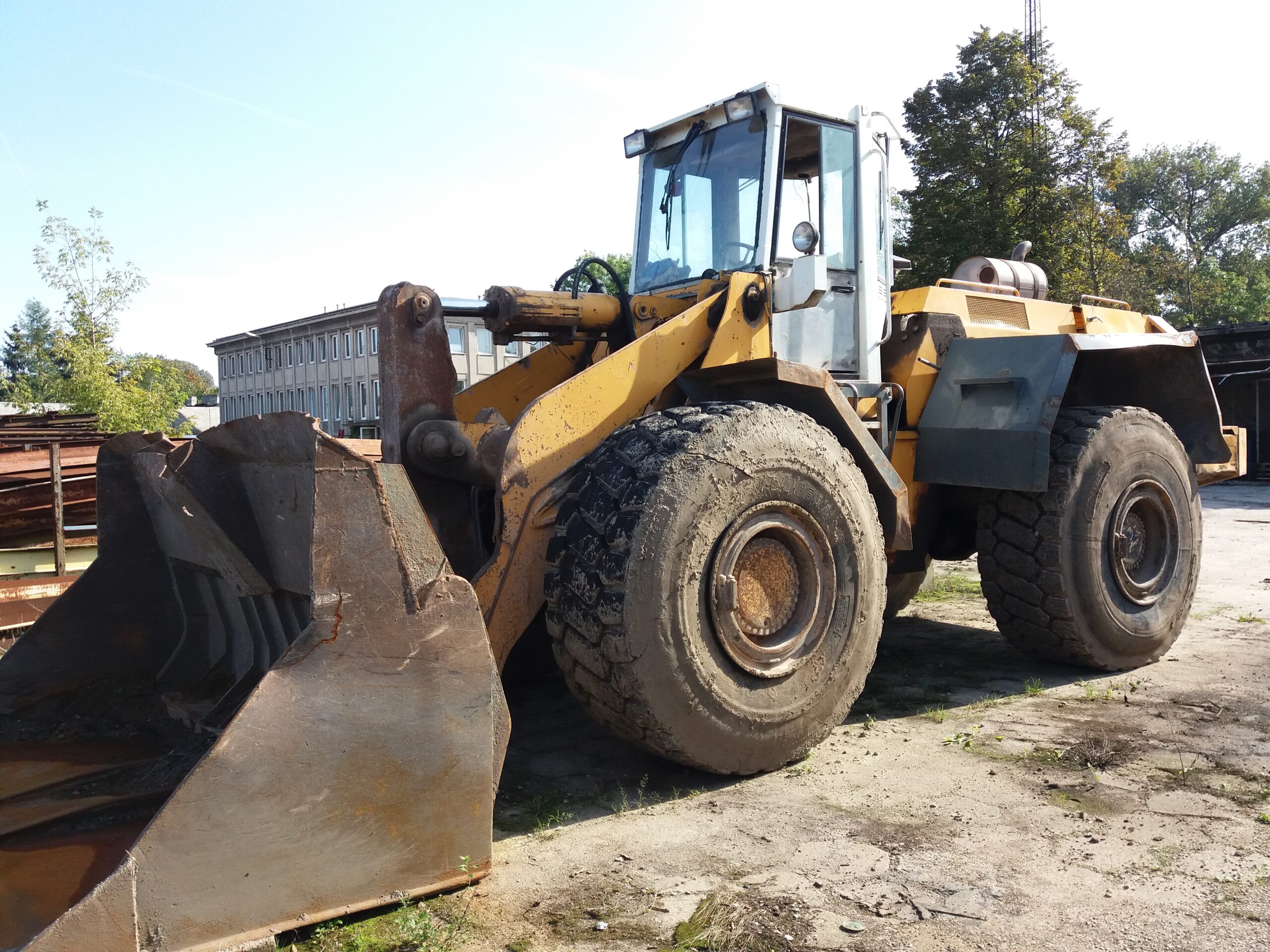 Liebherr 551